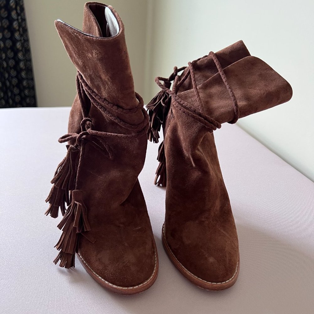 Suede Tassel Accents Lace-Up Boots
